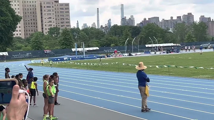 Zaire Griffiths 4x400m (anchor leg) @usatf