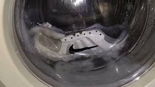 Sneakers wash / Synthetics 40°C, 800 RPM