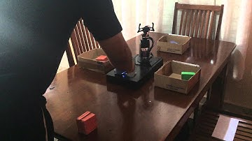 Garra Mecânica Automatizada Controlada por Arduino e guiada por um Sensor de cor RGB