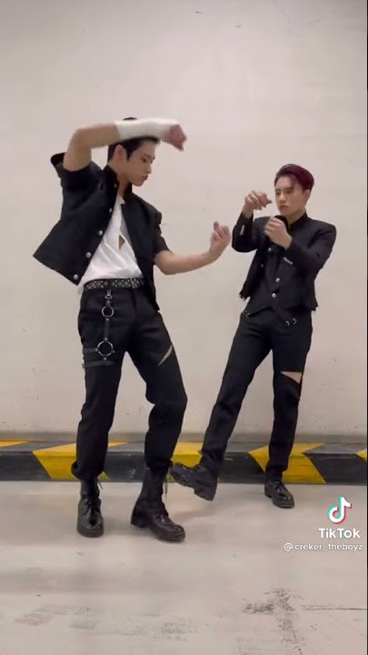 [THE BOYZ TIKTOK] Cover Dance TICKTOCK JUST B With JUYEON and ERIC