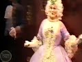 Les contes d&#39;Hoffmann - Act 1 - Joan Sutherland 1985