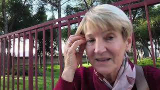 видео: Вышла подышать.Может и полегче стало. картинка: Вышла подышать.Может и полегче стало.