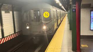 NYC subway NQR trains on the Brooklyn side at 14 street union square