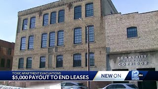 ساکنان آپارتمان های سمی 5000 دلار برای فسخ اجاره پیشنهاد کردند، نه از شرکت مدیریت شکایت کنند.