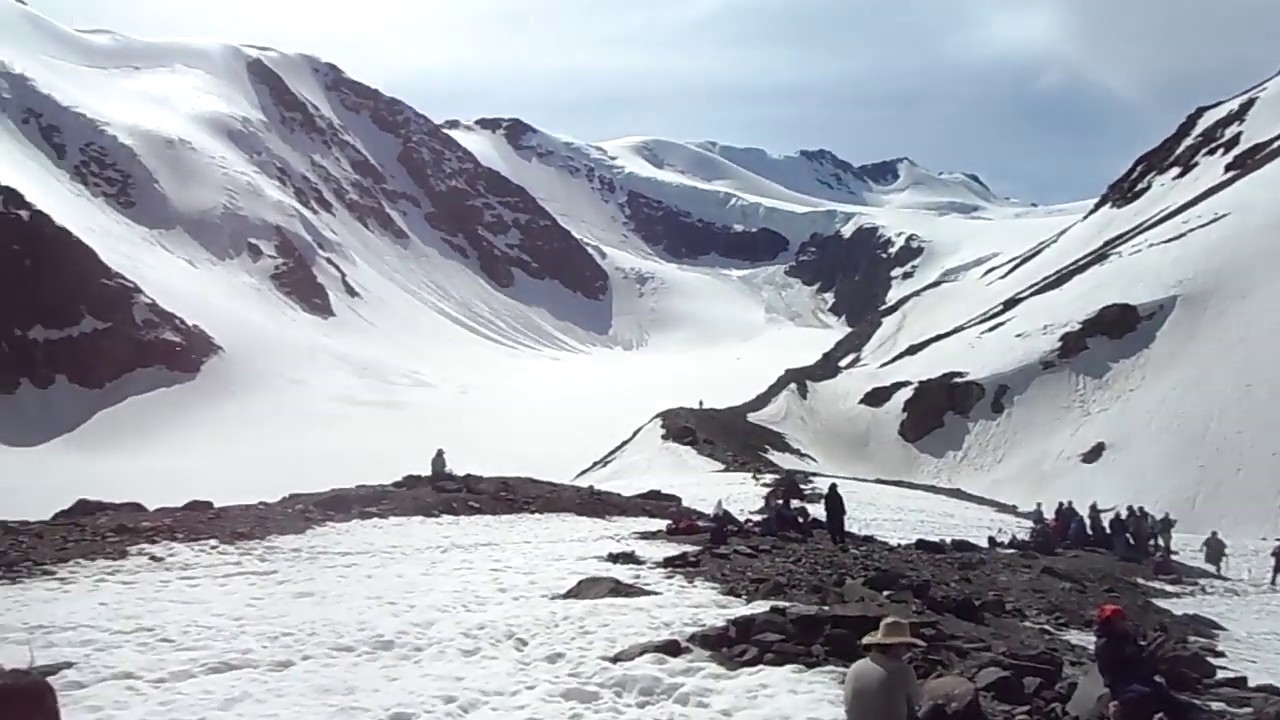 ледник Актру- "Голубое озеро"- беглая пробежка от базы.. - YouTube