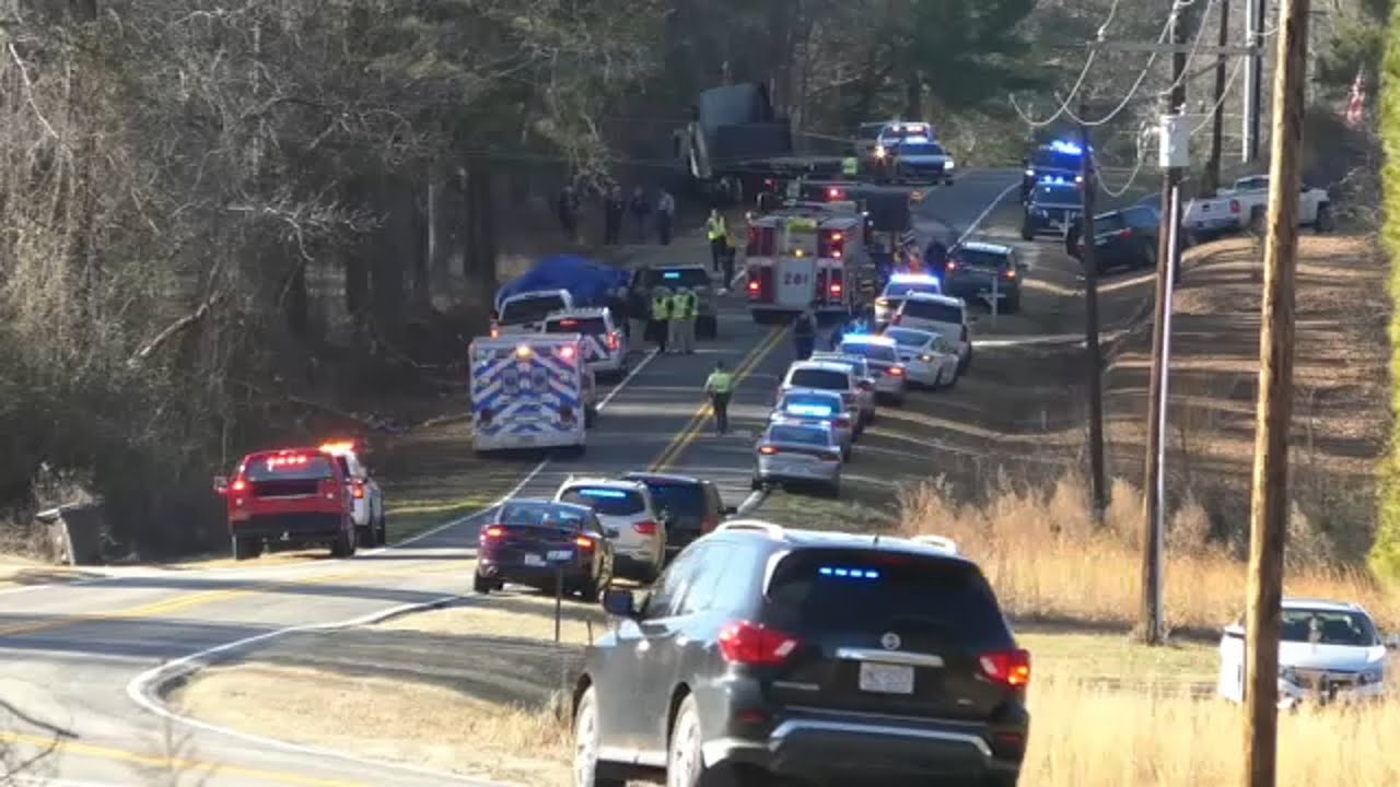 Deputy involved in serious multi-vehicle crash in Harnett County - YouTube