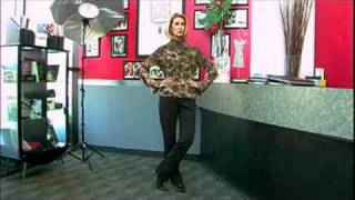 Pose Like a Fashion Model : Crossed Feet Modeling Pose