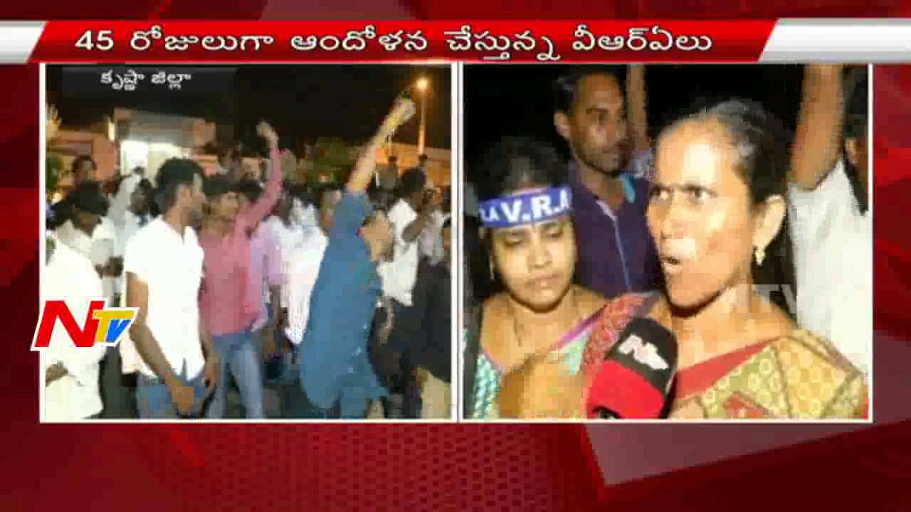 VRAs demand Higher Wages and Climb Cell Tower in Vijayawada