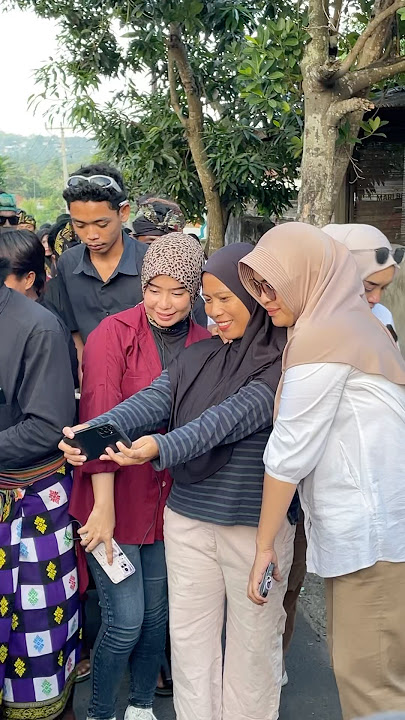 Fans minta poto dulu #niadirga #dangdut #dirghania