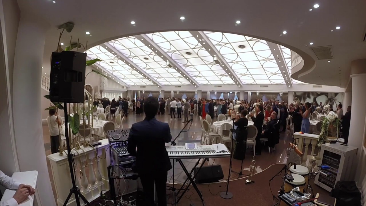 Presentazione sposi ballo 2017 sala garden matera youtube Sala garden matera