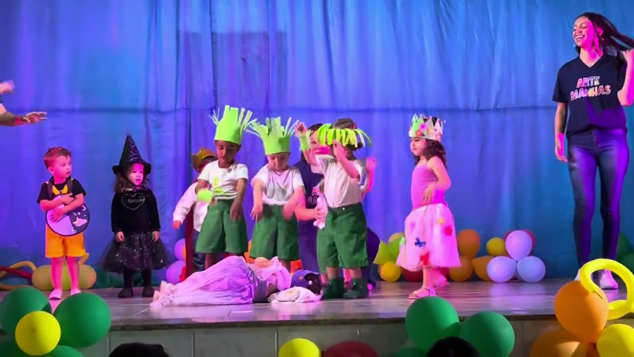 A Linda Rosa Juvenil - Maternal 2C - Escola Arte Manhas