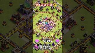 super yeti aura 😱🔥#clashofclans #coc #th11attackstrategy #superyeti #superyetiattack #shorts #game