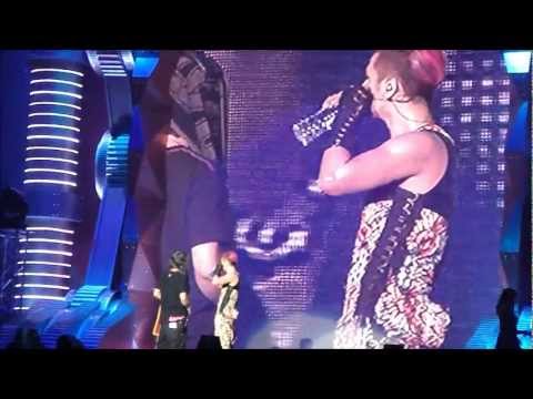 2013/03/01 羅志祥新加坡《舞極限》演唱會 - 羅祥擔心歌迷看不到他