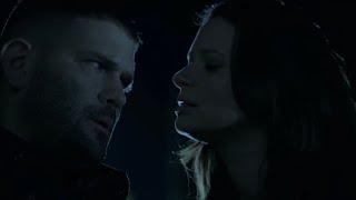 Huck & Quinn kisses - Scandal