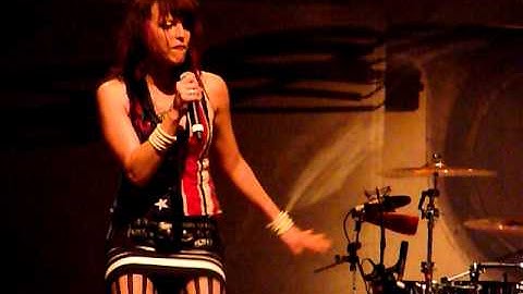 Halestorm "Slave to the Grind" Rams Head Live, Baltimore MD 12/29/11 live concert