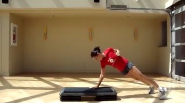 Plank Push Up to Step Up to Row
