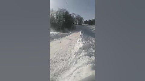 Jumping artic cat 370z over road