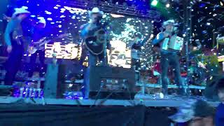 Cruzando El puente.Madrazo Norteño.dedicada para mi