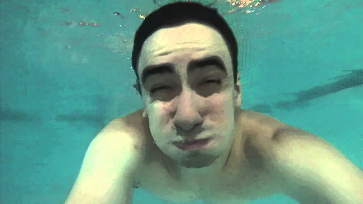 GoPro Hero3 White Edition Underwater Pool Cannonball Test Waterproof