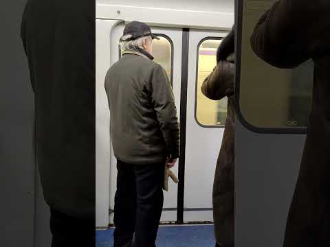 Прибытие на Звенигородскую.