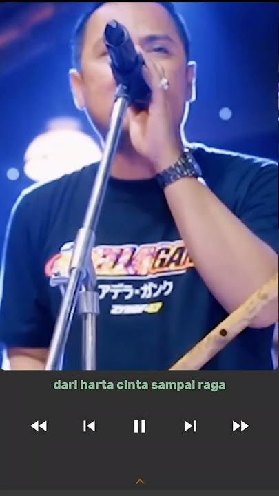Adella debu jalanan