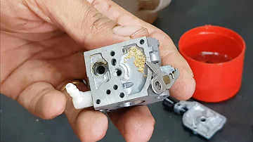 Como limpar carburador com WD 40?