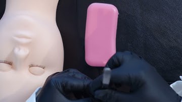 How to Set Up Your Eyelash Extension Tile