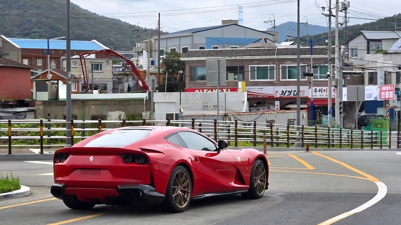헤어질 결심 Ⅰ (Ferrari 812 Superfast)