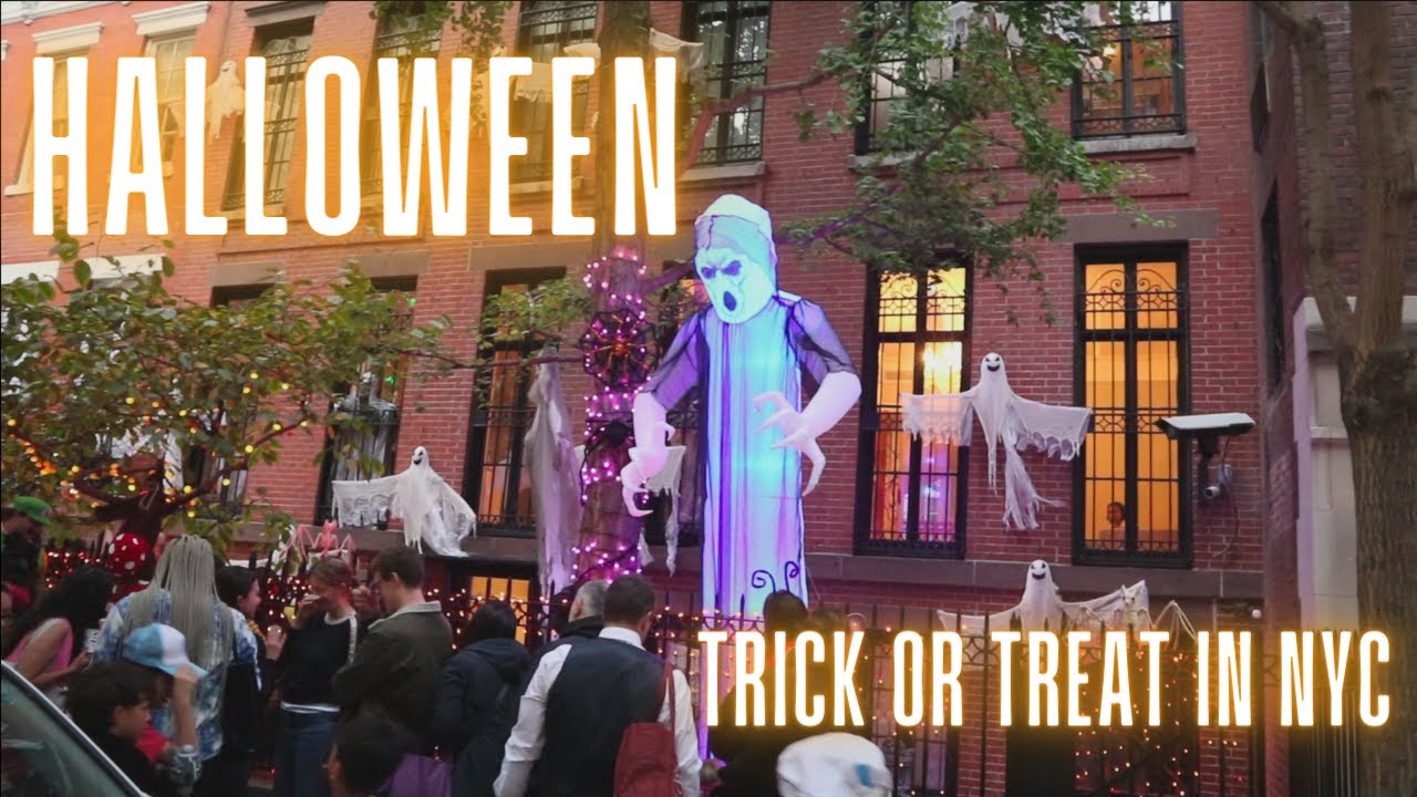 HALLOWEEN IN NYC 2022 TRICK OR TREAT AT 78TH STREET ANIKA SIGLOS