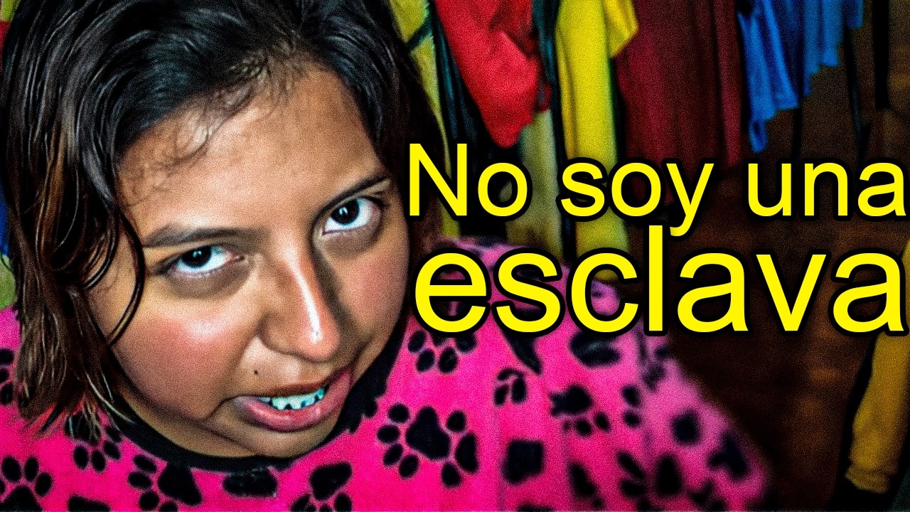 TIENE una HIJA de 4 AÑOS pero VIVE en un BASURERO