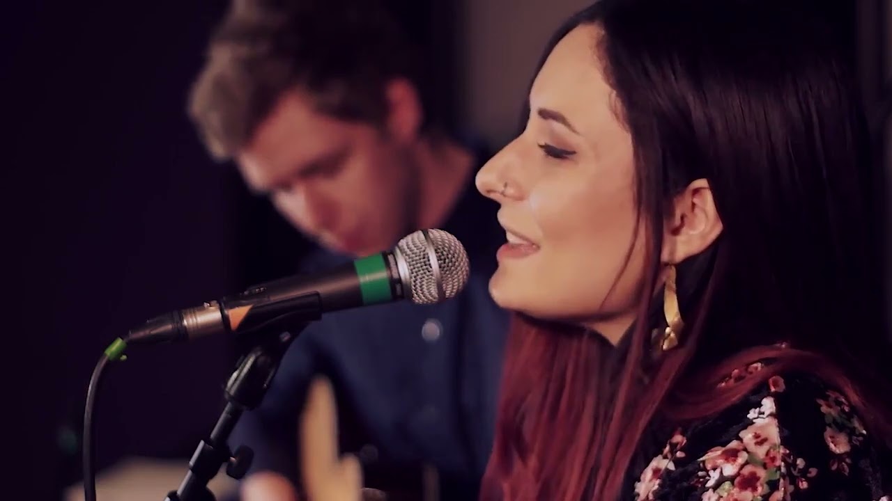 Acoustic Duo For Hire With Female Vocals UK - Live Music