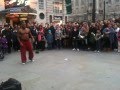 Break-Dance Battle Between Perfomer and Public Kid @ Picadilly Circus