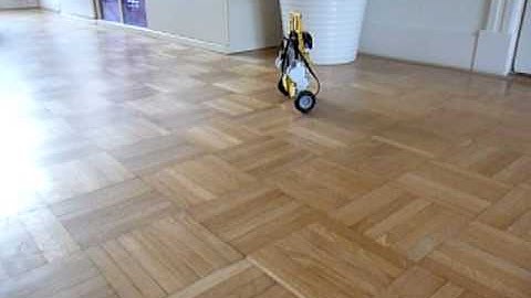 Segway NXTway-Gyro self-balancing NXT robot with remote PSP joystick control with small NXT wheels