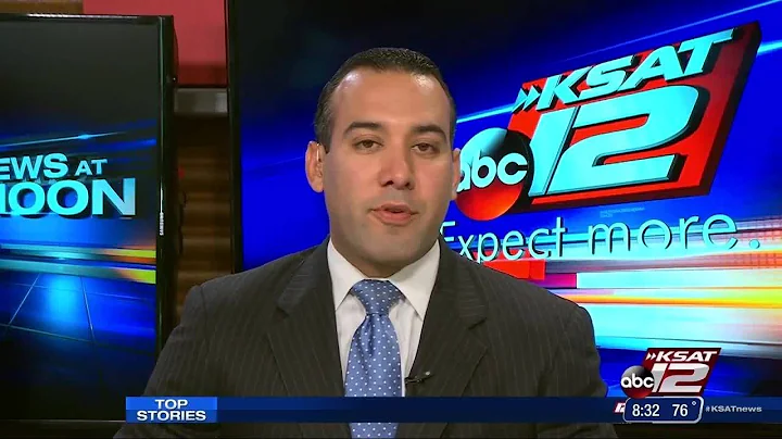 2 Drivers injured in rollover crash