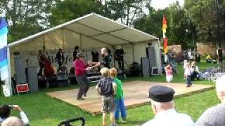 The Fallen Apples featuring Andy Williams