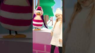 Dance Like A Penguin In The Snow 🐧​​❄️​ Giggle Wiggle 🕺​ #Shortskids