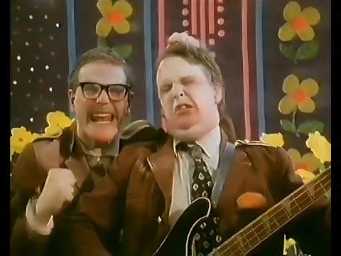 Cardiacs - Tarred