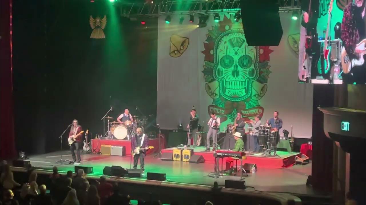 The Mavericks - Christmas Time Is (Coming ‘Round Again) The Mavericks - Christmas Time Is (Coming ‘Round Again)