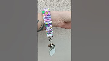 Scrunchie Wristlet Keyfob #keyfobwristlet #scrunchie #scrunchiekeyfob #handmade #wristletkeychain