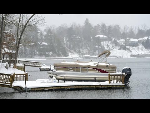 العاصفة الشتوية التي ضربت شرق الولايات المتحدة تتجه نحو كندا