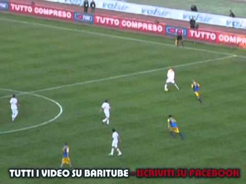 Bari - Parma 0-1 Barreto azione completa del palo ...
