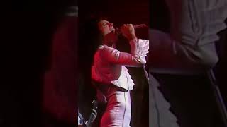 #TBT Queen - The March Of The Black Queen, Live at the Hammersmith Odeon 1975 🇬🇧 #shorts #queen