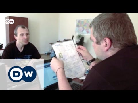 Video: How To Get Political Asylum In Russia