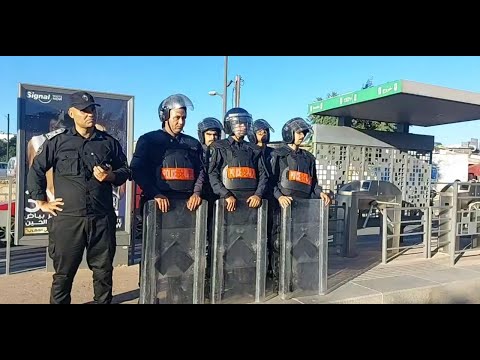 مباشرة استنفار كبير بدرب غلف والأمن حاضر بقوة في حملة تمشيطية للأزقة والشارع تستبق الاحتجاجات