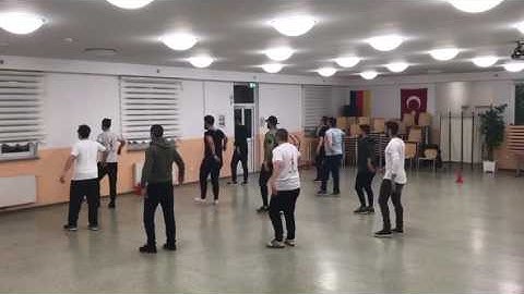 Hakan Çalhanoğlu ile Antrenman / Düğün Hazırlıkları: Zeybek- İzmir