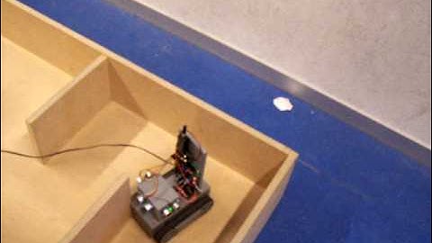 Robot with ATMega16 and ultrasone sensors