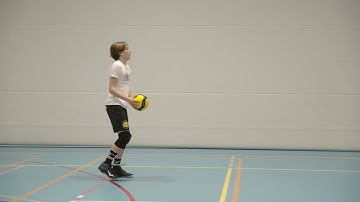 S2V - Van onderhands gooien naar receptie - U13 oef. 2: OH spelen na vooractie + oriëntatie
