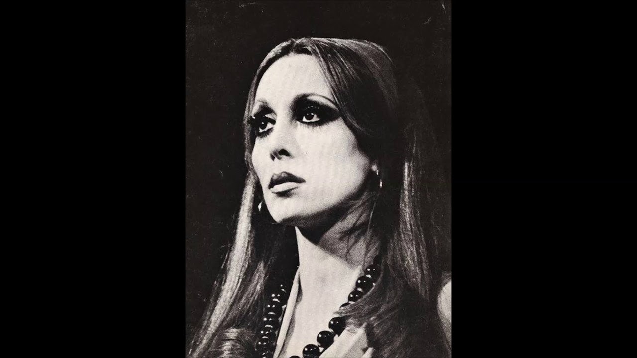 fairouz atni el nay - فيروز أعطني الناي - YouTube.