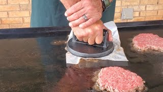 Smash Burgers or Pressed Burgers? Burger Press with a lip.