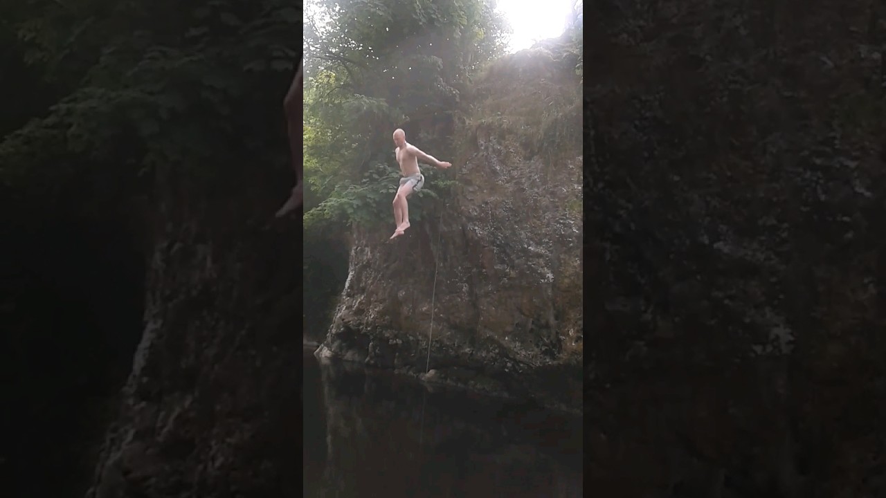 Jumping off of Loup Scar into the River Wharfe 🤪 